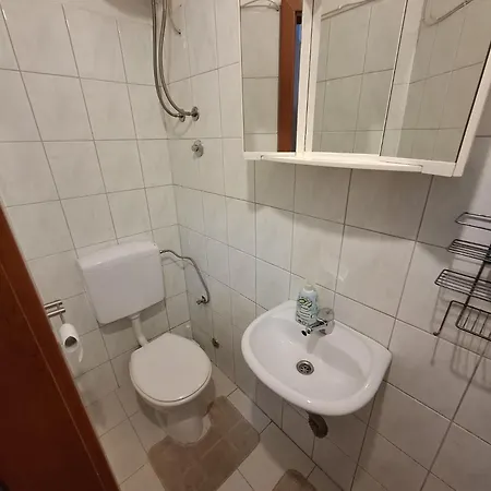 Cozy In Center Apartment Sibenik