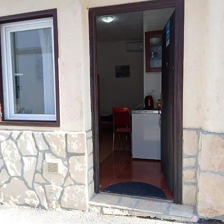 Cozy In Center Apartment Sibenik